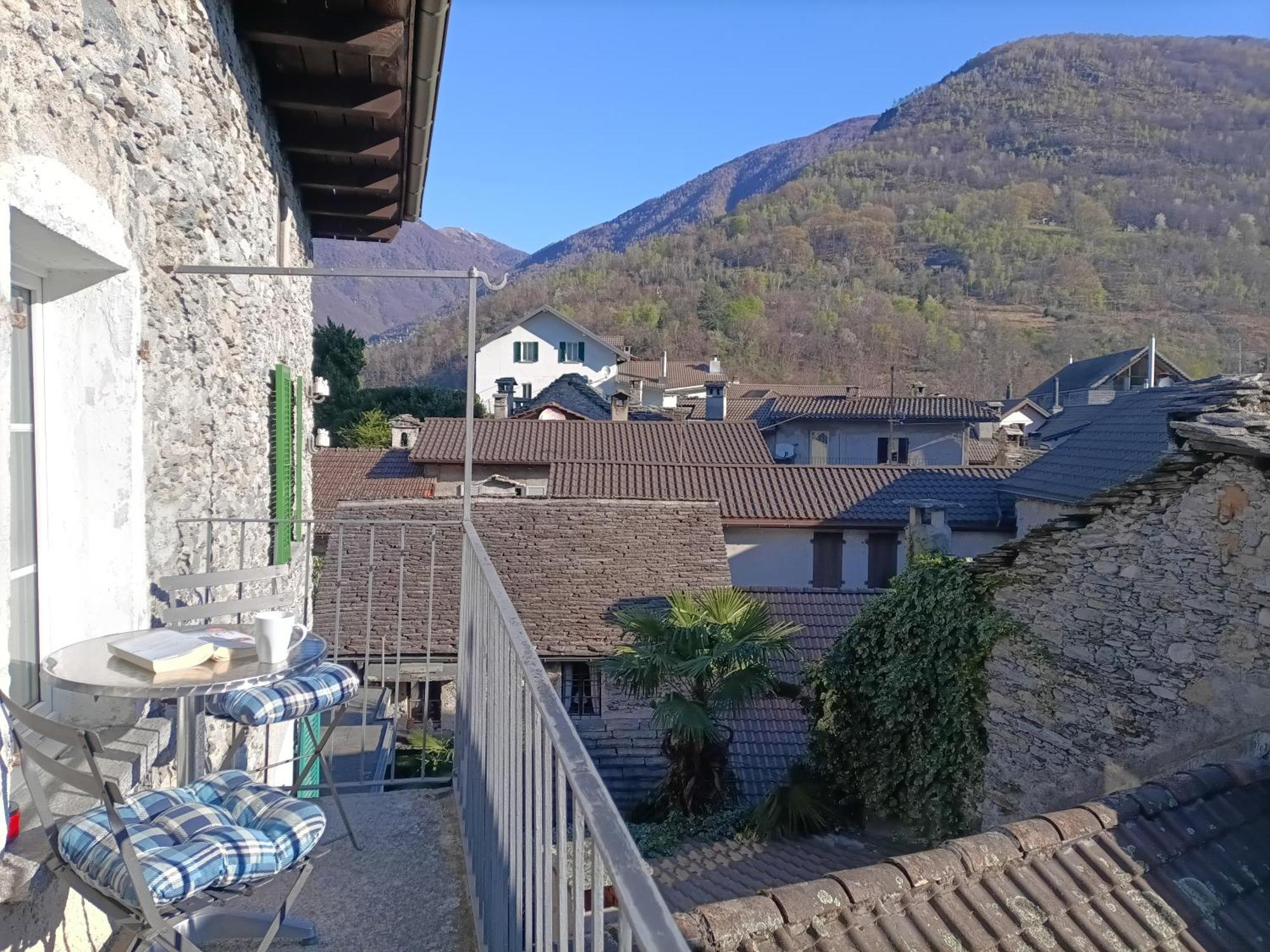 Appartement "Casa Luigi" イントラーニャ エクステリア 写真